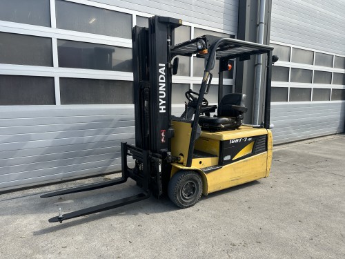 Hyundai 18BT-7AC elektrische heftruck 1.8 ton heftruck Linde Still Doosan Jungheinrich BT Toyota forklift electric 1800kg 4.7 meter triplex mast 4700mm 470cm 1