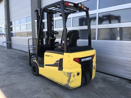 www.gebruikteheftrucks.net Hyundai 18BT-9 2016 elektrische vorkheftruck 1