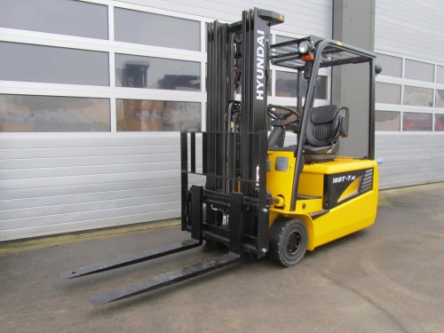 www.gebruikteheftrucks.net Hyundai gebruikte heftruck koop huur lease 1.8 ton 1