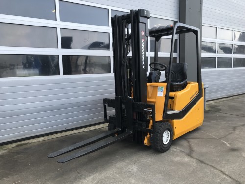 www.gebruikteheftrucks.net Jungheinrich 1995 2