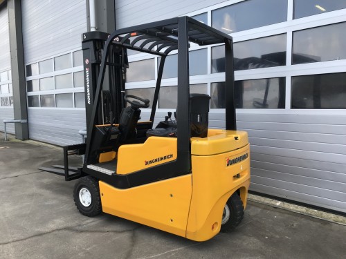 www.gebruikteheftrucks.net Jungheinrich 1995