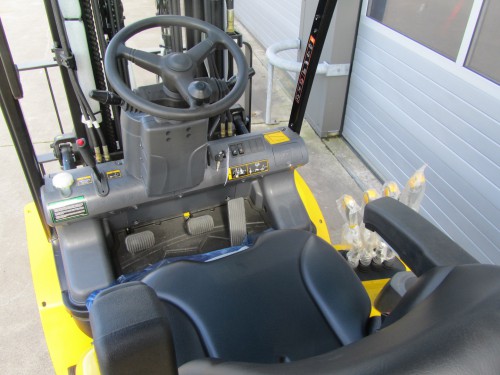 www.gebruikteheftrucks.net heftruck kopen vorkheftruck huren hyundai 33D-7e3