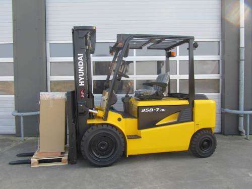 www.gebruikteheftrucks.net heftruck kopen vorkheftruck huren hyundai