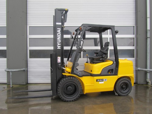 www.gebruikteheftrucks.net hyundai 33d-7 diesel heftruck