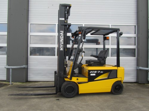 www.gebruikteheftrucks.net hyundai vorkheftruck 2ton 20B