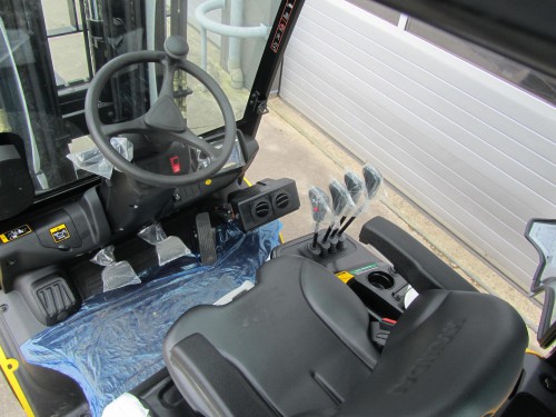 www.gebruikteheftrucks.nl hyundai diesel 1heftruck 33d-9.JPG