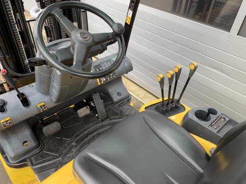 www.gebruikteheftrucks.net hyundai 20L-7M gebruikte LPG heftruck 2 ton 4