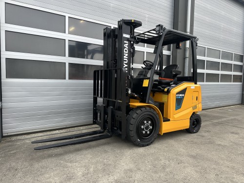 www.gebruikteheftrucks.net Hyundai 25BE-X : 2500KG : 2.5ton : 4.7m triplex 3-delig : side-shift : elektrische heftruck vorkheftruck forklift Hyster Baoli Linde Toyota EP Heli 2