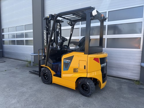 www.gebruikteheftrucks.net : Hyundai 20BE-X 2000kg 2.0ton elektrische heftruck vorkheftruck huur lease koop rental forklift verhuur operational-lease voorraad 2