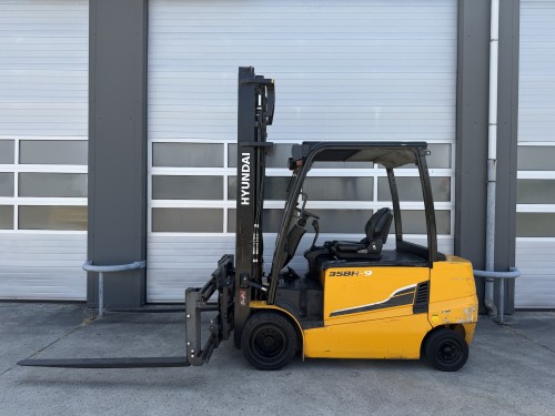www.gebruikteheftrucks.net Hyundai 35BH-9 3.5 ton elektrische heftruck clark linde Bobcat hyster toyota jungheinrich 3,5 ton electric