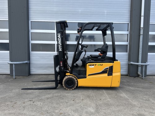 www.gebruikteheftrucks.net Hyundai 18BT-9U elektrische heftruck 1,8 ton heftruck Linde Still Doosan Jungheinrich BT Toyota forklift electric 1800kg 4,7 meter triplex mast