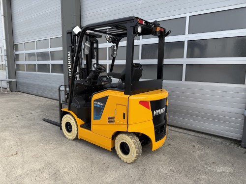 www.gebruikteheftrucks.net hyundai 20BE-X : 2000KG : 2ton : 4.7 triplex 3-delig : elektrische heftruck forklift Hyster Baoli Hangcha EP Anton 1