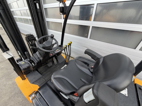 www.gebruikteheftrucks.net Hyundai 30B-7A elektrische heftruck 3ton 3000kg forklift electric 3