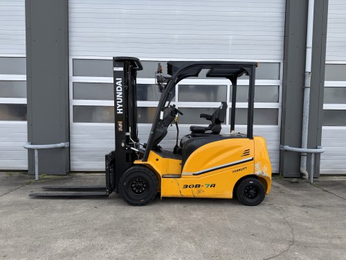 www.gebruikteheftrucks.net Hyundai 30B-7A elektrische heftruck 3ton 3000kg forklift electric